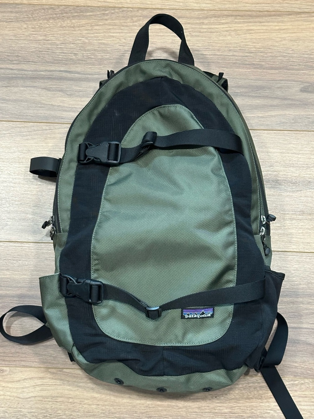 Vintage Patagonia Backpack in Green/Black